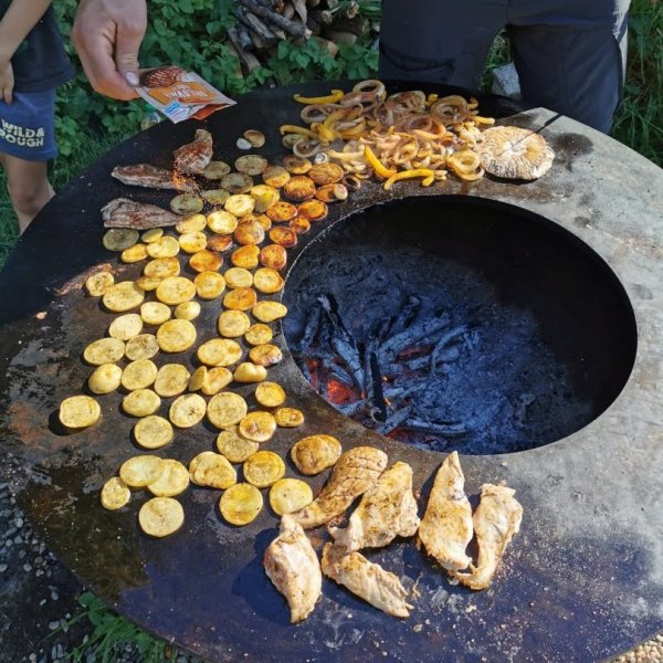 Vaření na ohni, během kempování a na cestách